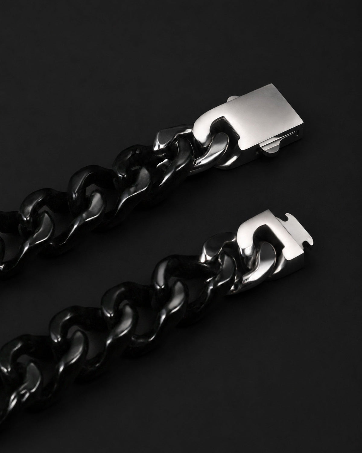 Single Piece Carved Cuban Chain Bracelet In Black Jade - Luzari