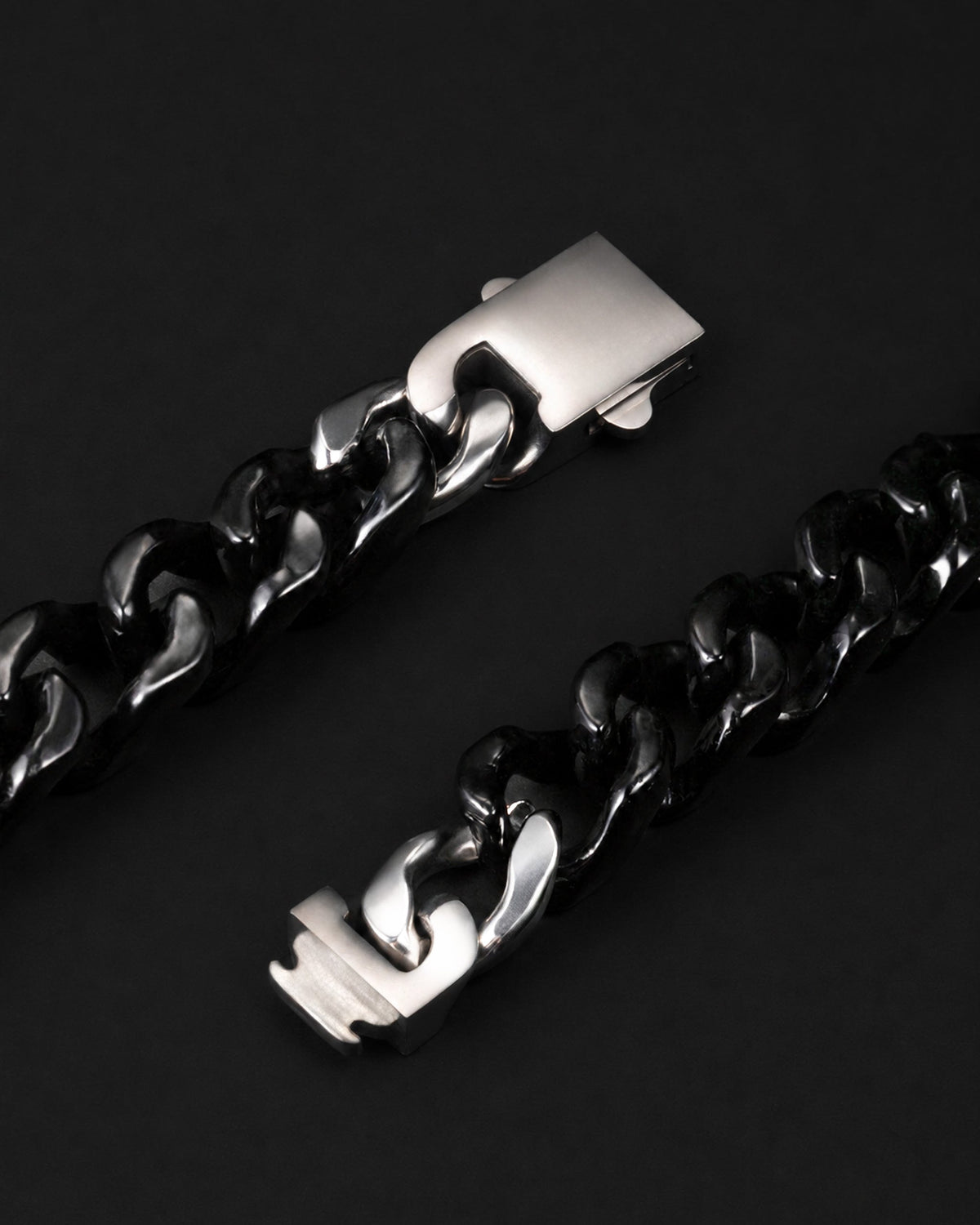 Single Piece Carved Cuban Chain Bracelet In Black Jade - Luzari